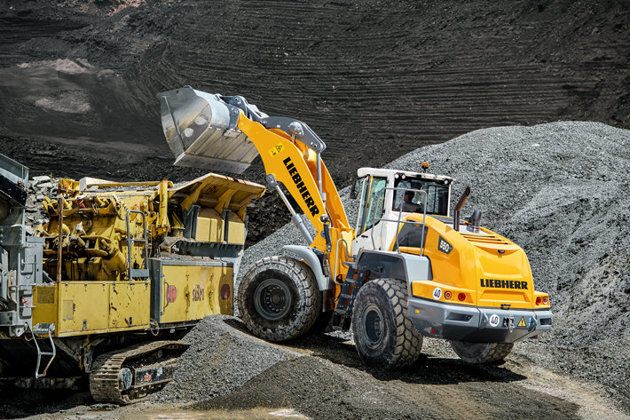 RISING TO MEET GLOBAL CHALLENGES: LIEBHERR LAUNCHES THREE NEW WHEEL LOADERS